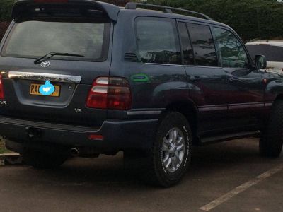 Kampala 4x4 car hire >gk self drive car hire Kampala