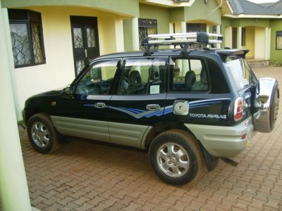 Uganda car rental>Kampala self drive Car hire Toyota Rav4