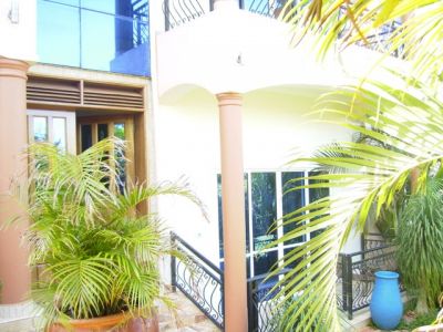 Muyenga Luxury furnished apartments Kampala