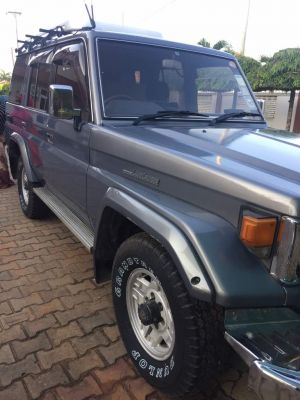 Arusha 4x4 car hire>Tanzania 4x4 car rental