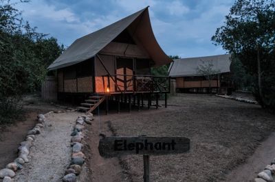 Queen Elizabeth Bush Lodge>Queen Elizabeth National Park Uganda